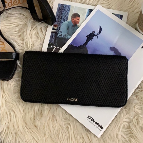 The Evening Clutch - Picture 3 of 7